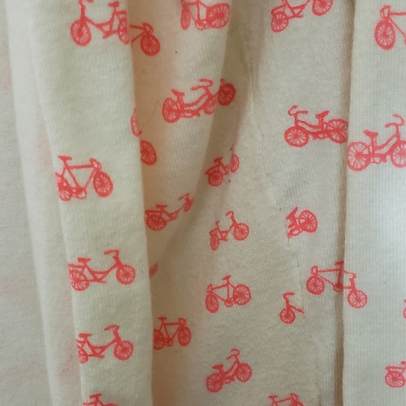 Cute cardigan - Picture 2 of 4